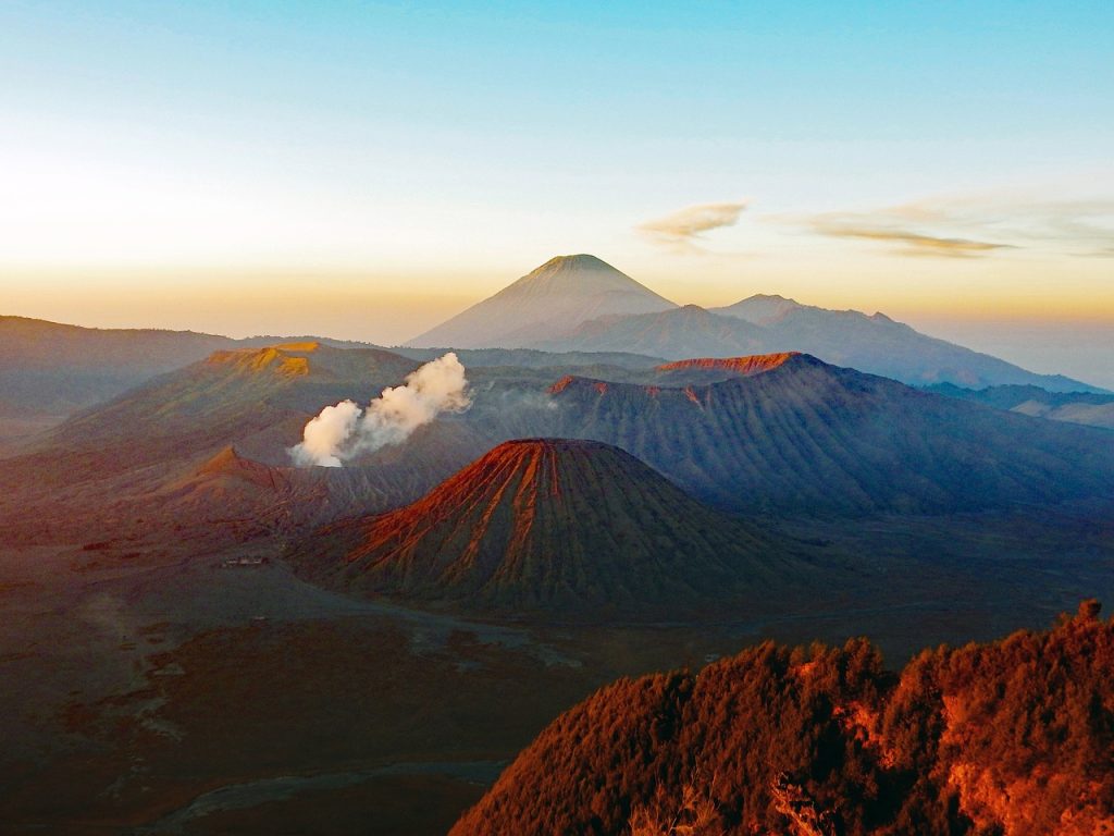 volcano, indonesia, nature-3391292.jpg