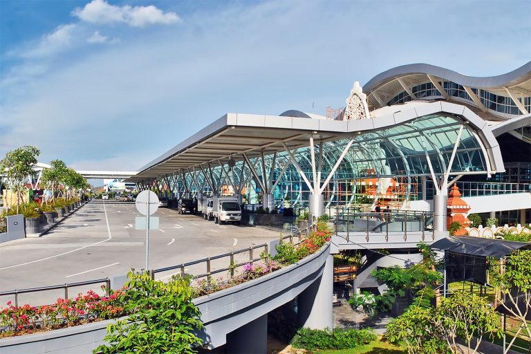 Aeropuerto de Bali Ngurah Rai: Todo lo que debes saber [2024]