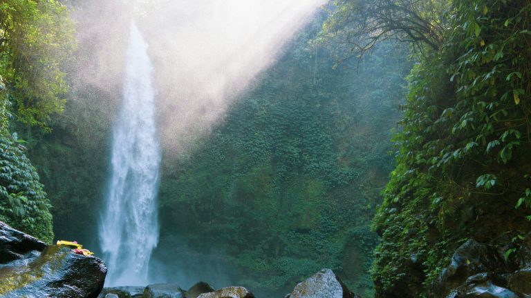 cascada nungnung de bali