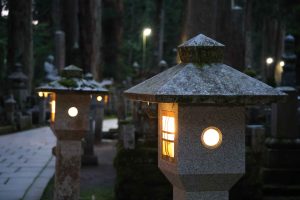 Okunoin, el cementerio más místico y grande de Japón