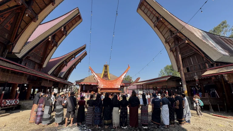 Guía de Tana Toraja por libre: Funerales, Cómo llegar y Consejos (2026)